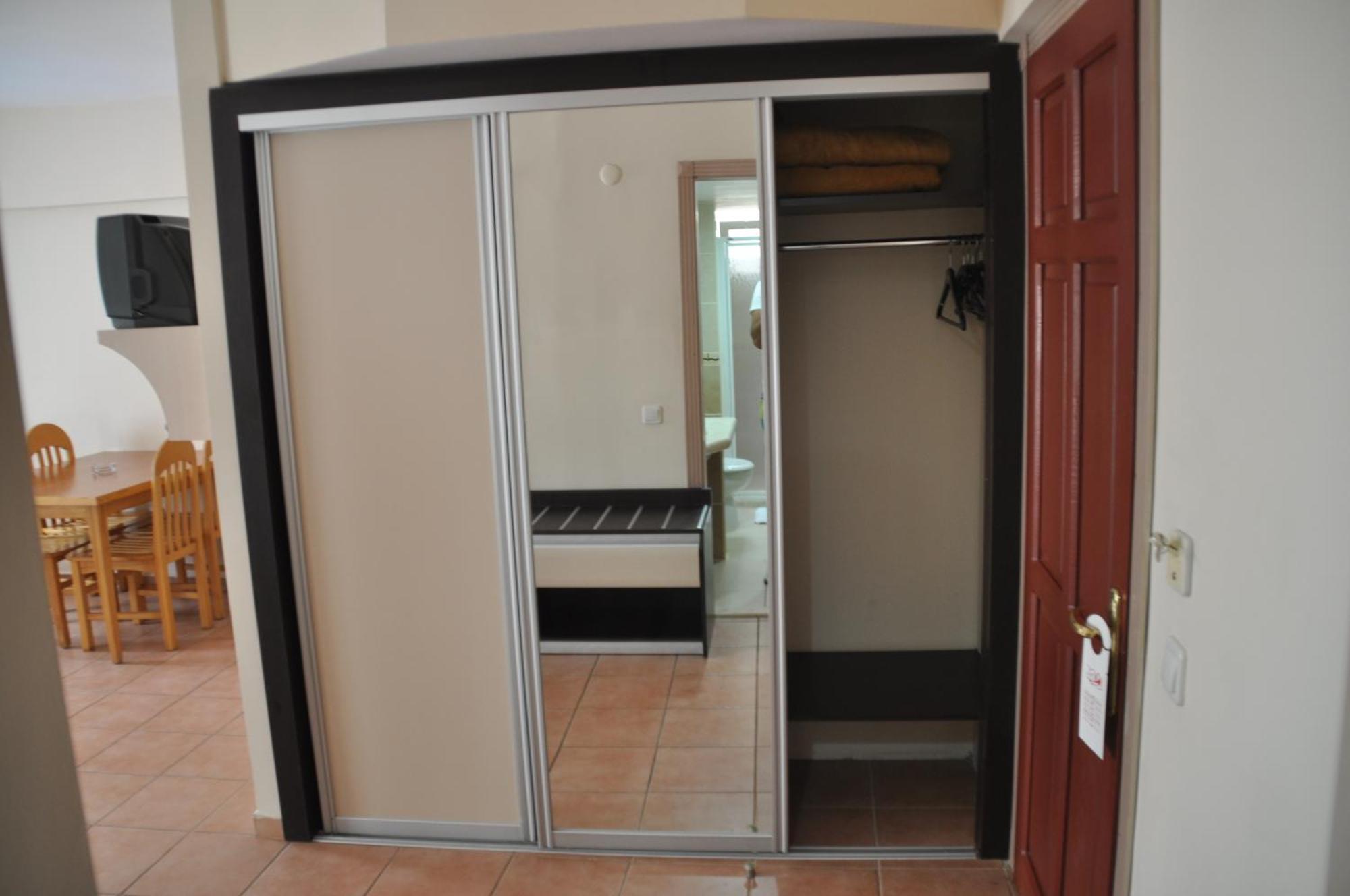 Hotel apartamentowy Club Sidar 4*